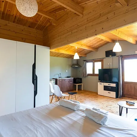 Golden Sun Chalet Agios Christoforos (Lefkada)